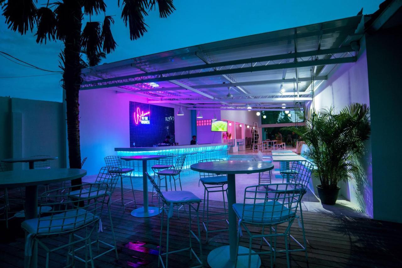 Albergue Mad Monkey Kuta  Exterior foto
