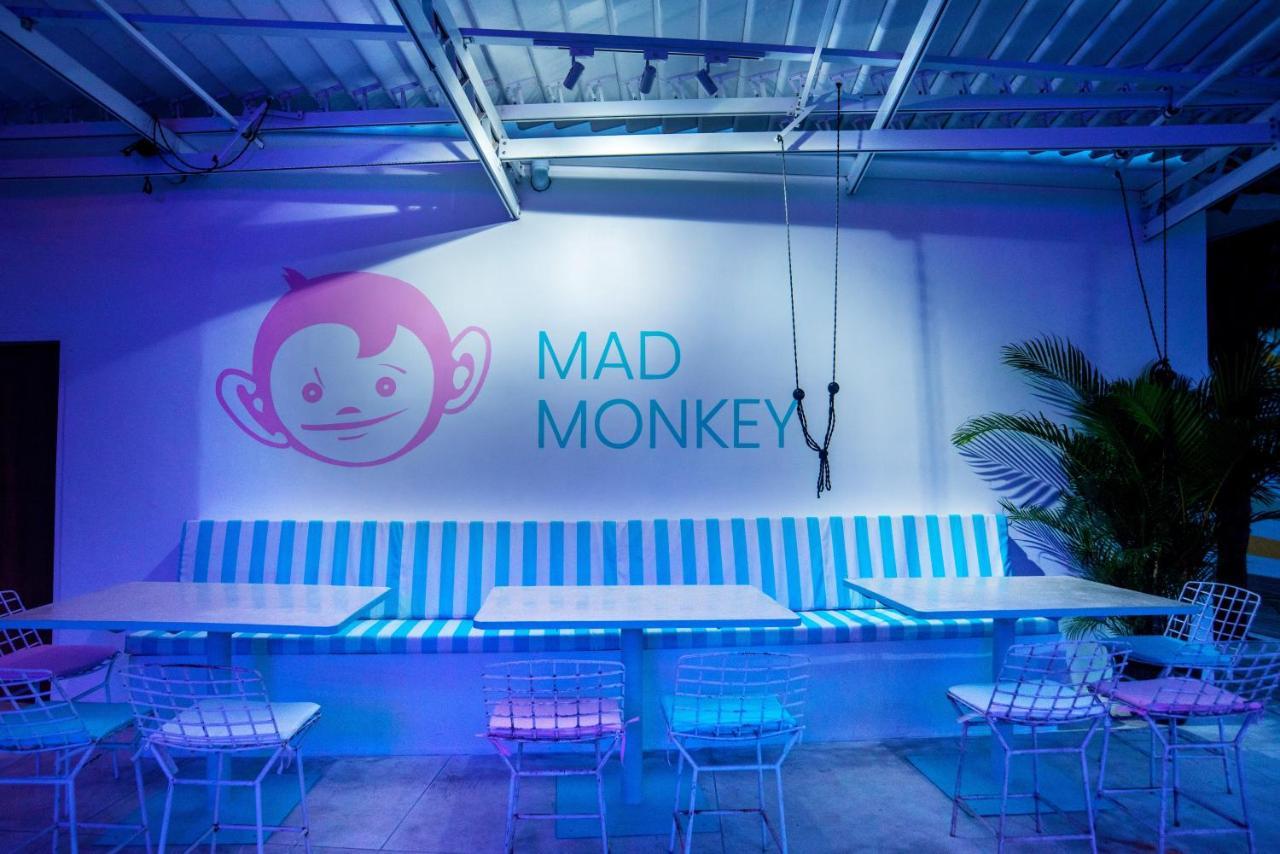 Albergue Mad Monkey Kuta  Exterior foto
