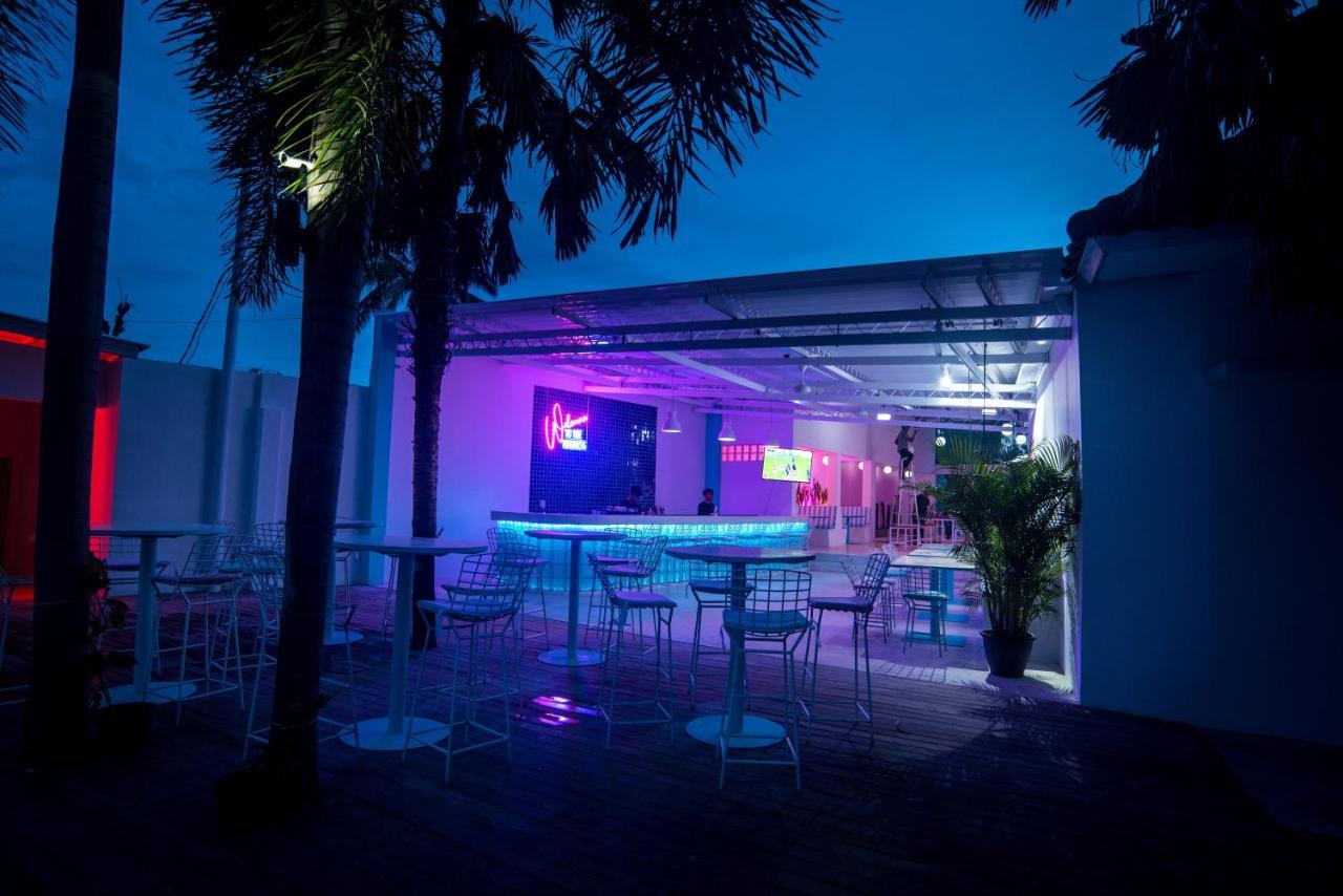 Albergue Mad Monkey Kuta  Exterior foto