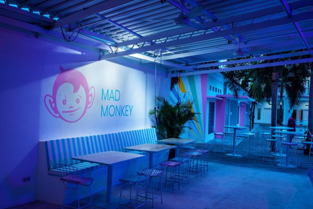 Albergue Mad Monkey Kuta  Exterior foto